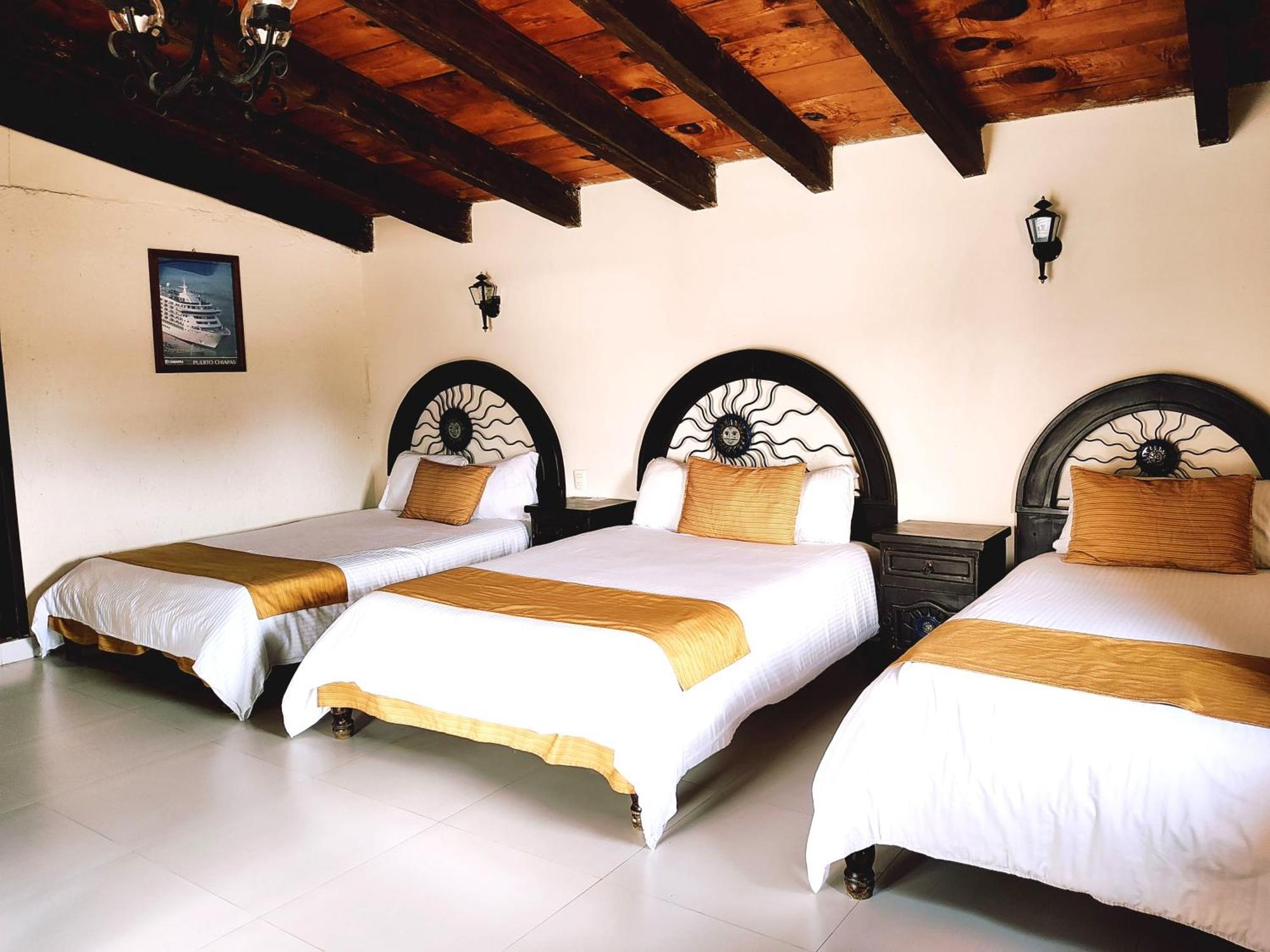 Hotel Jardines Del Centro San Cristobal de las Casas Exterior photo